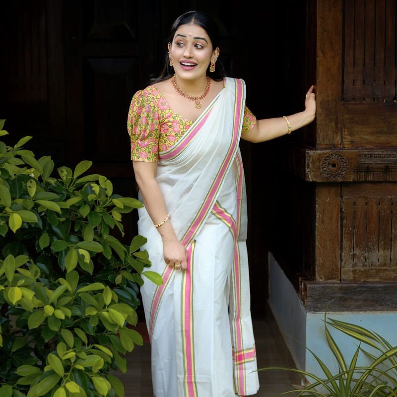 set mundu saree